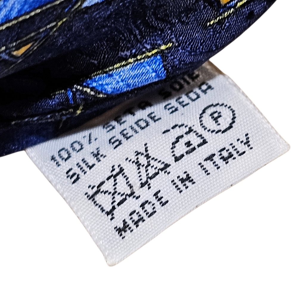 VALENTINO TIE - Picture 10 of 15